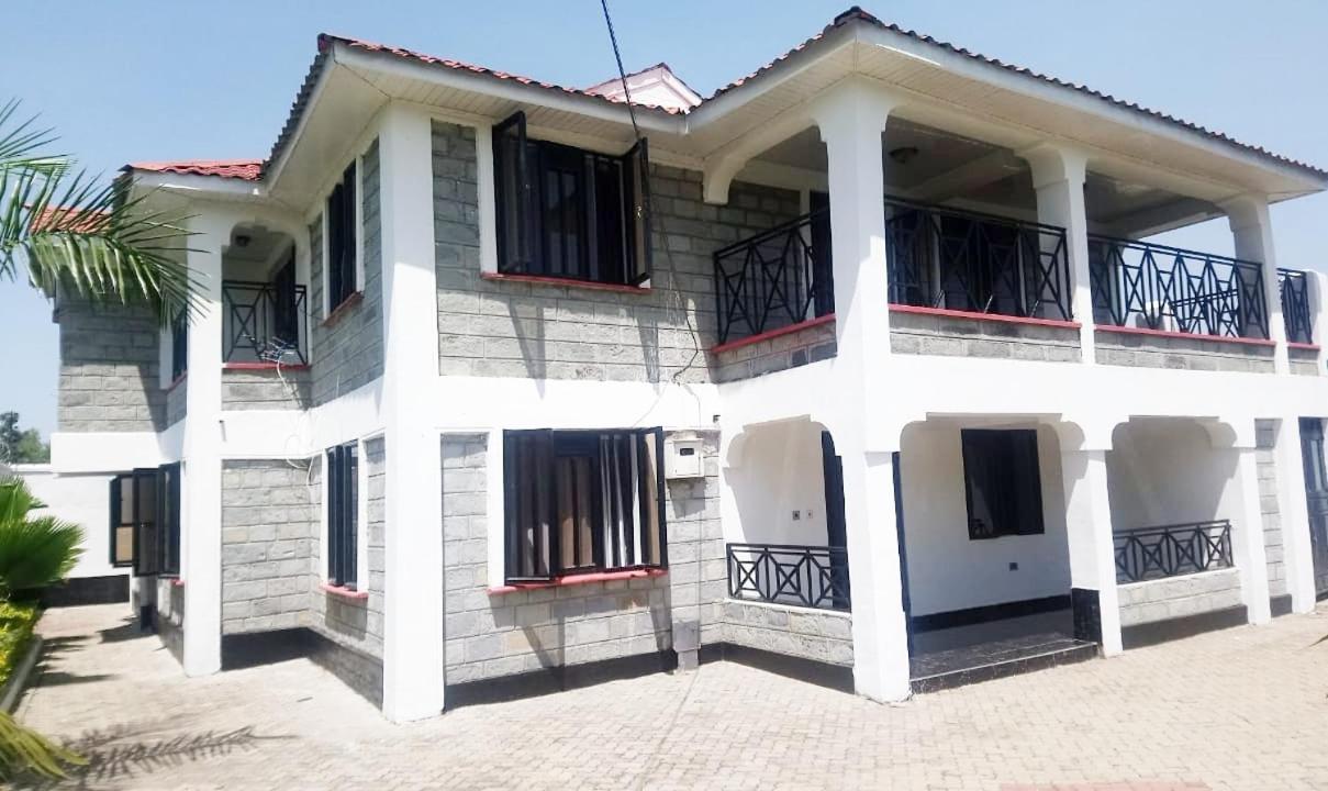 Sofitel 3 Bedrooms Own Compound Mamboleo Kisumu Exteriör bild