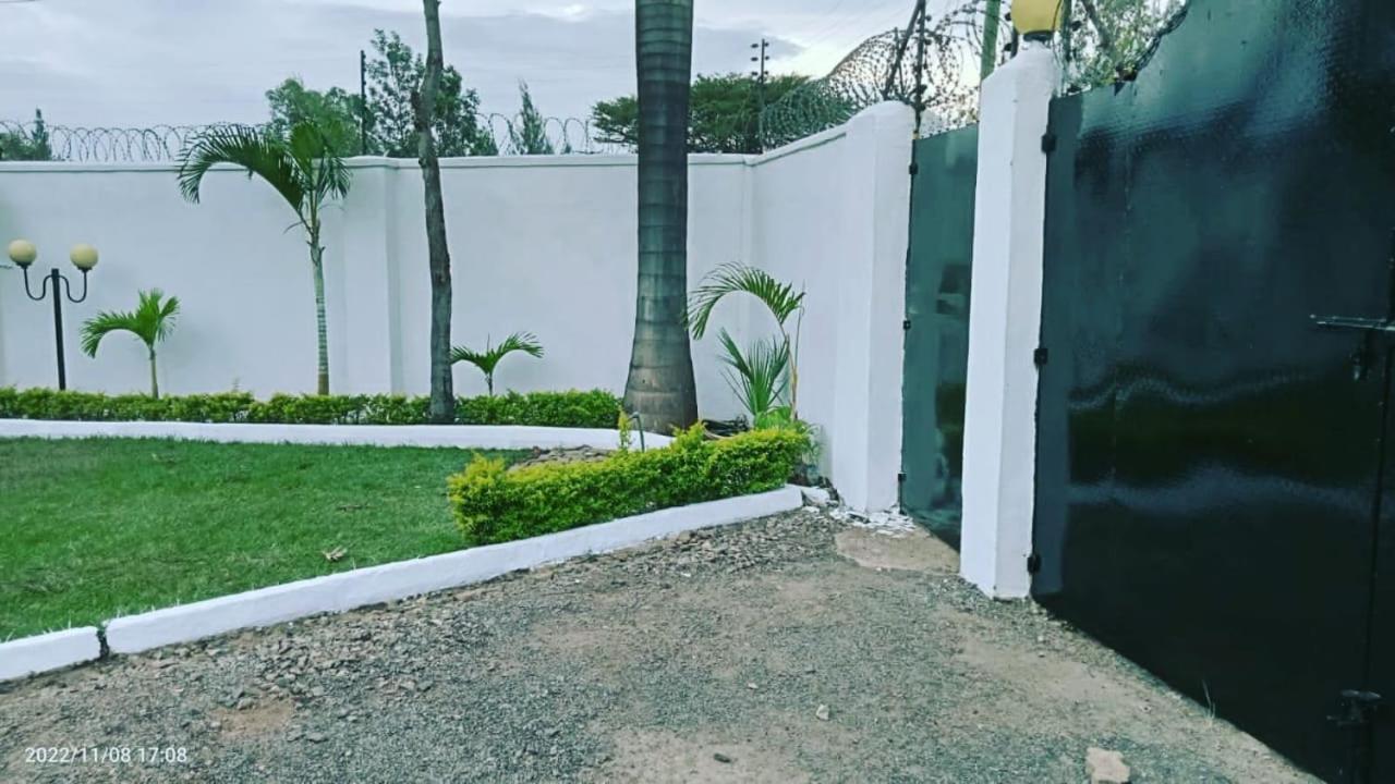 Sofitel 3 Bedrooms Own Compound Mamboleo Kisumu Exteriör bild